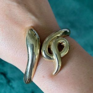Gold snake bracelet  (NWOT)